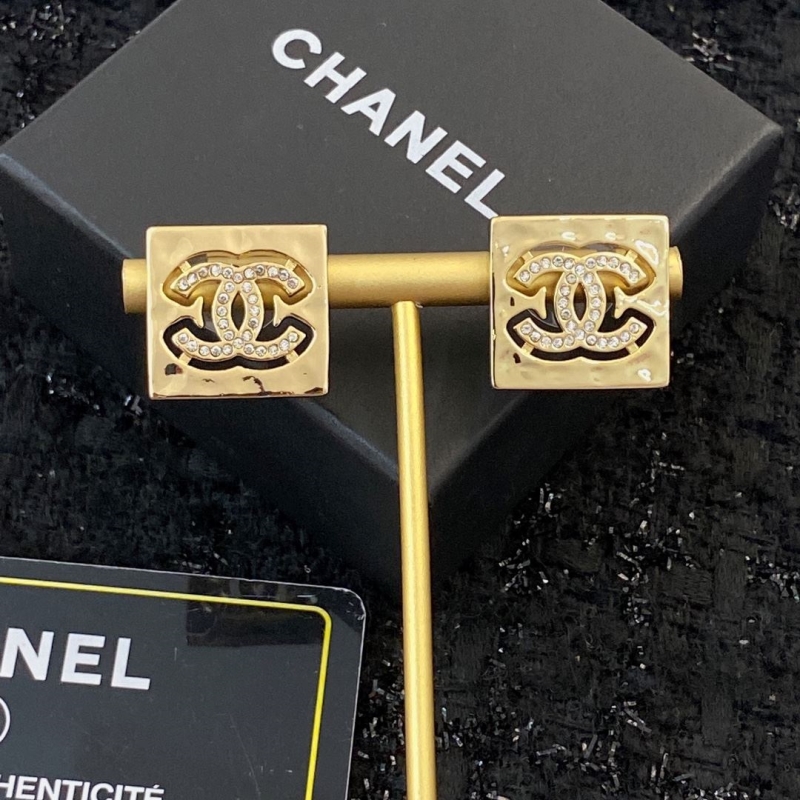 Ch**el earrings